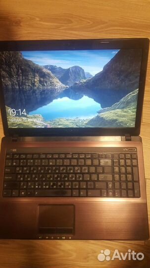 Ноутбук asus