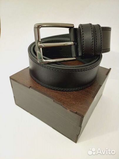 Мужской ремень черный