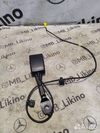 Замок ремня безопасности передний Mercedes E-Class