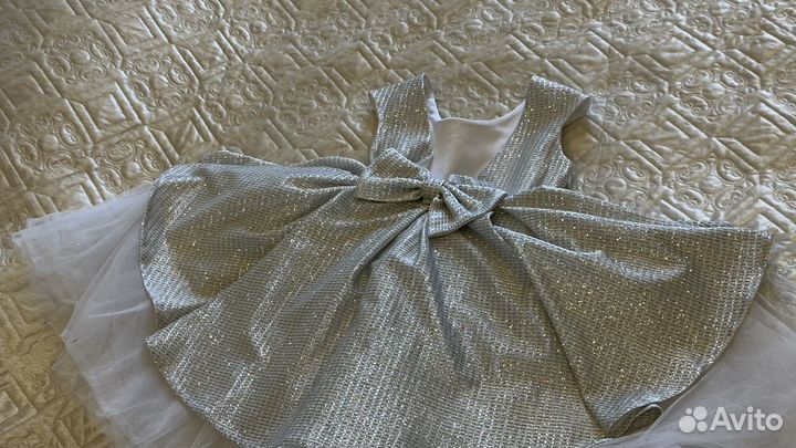 Платье белое для девочки