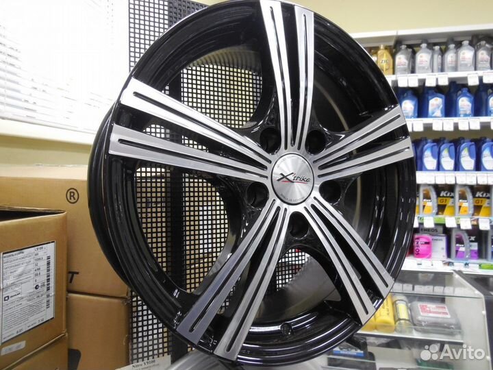 Диск литой Xtrike X-112 6.5x16 5x114.3 ET35 DIA67