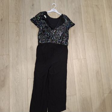 Праздничный костюм для девочки