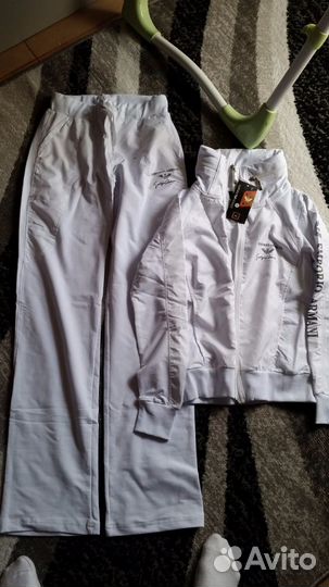 Спортивный костюм