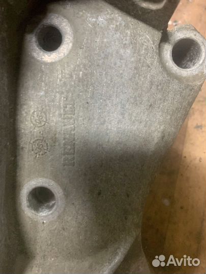 Кронштейн гура renault logan