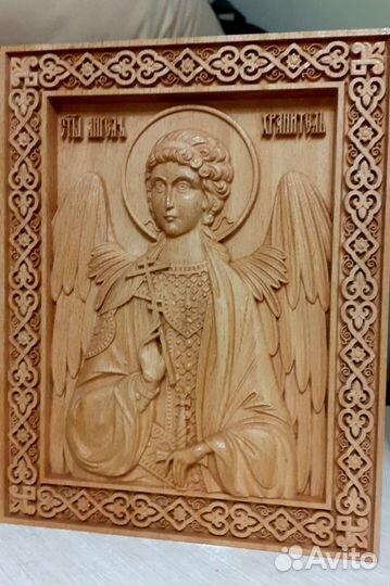 Иконы резные из дерева