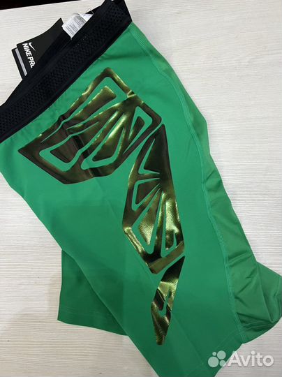 Компрессионные шорты Nike Pro с вставками