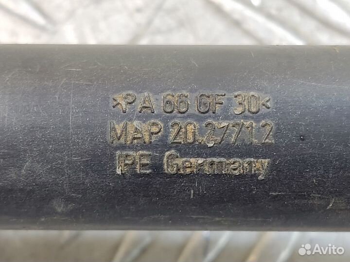 Патрубок радиатора Spritner 1995 2006