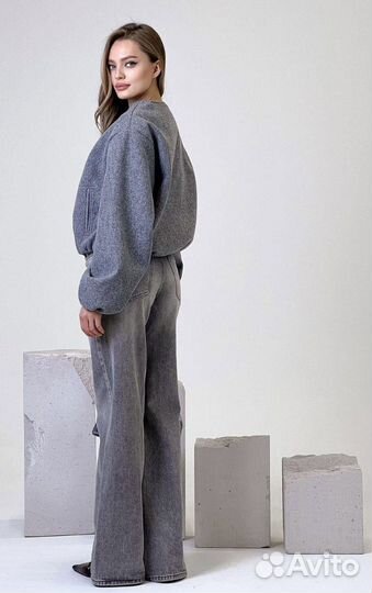 Трендовый бомбер женский весна