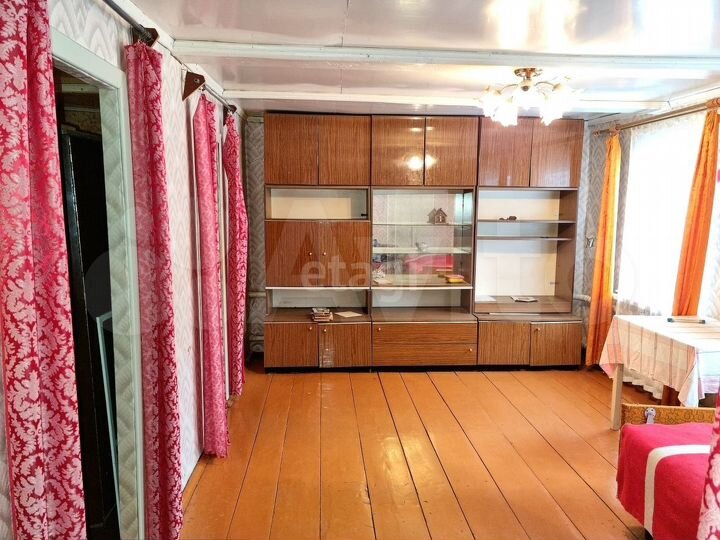 Дом 52 м² на участке 33 сот.