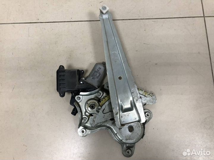 Стеклоподъемник электр. задний правый Toyota Camry