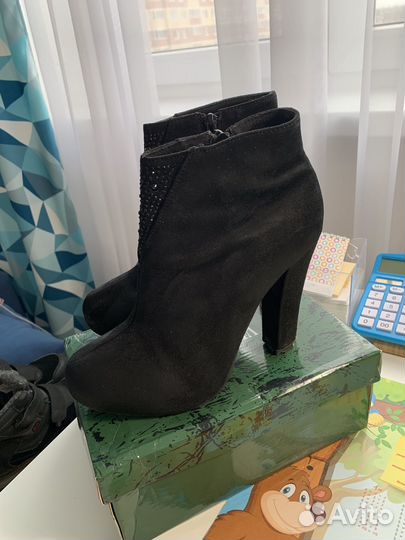 Ботильоны замшевые