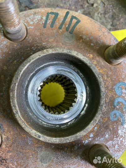 Поворотный кулак передний правый Geely GC6