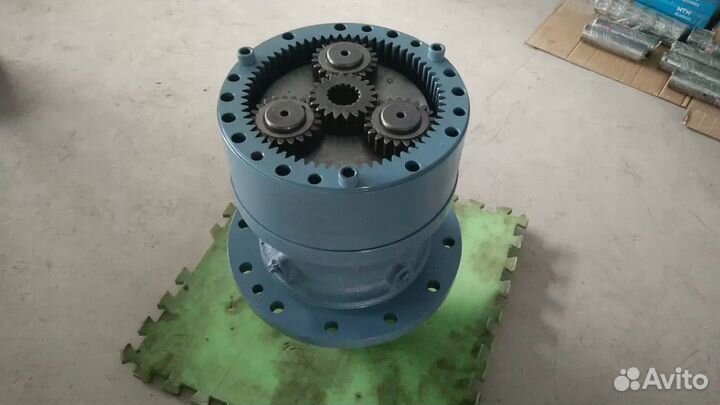 Редуктор поворота Hyundai R140-7