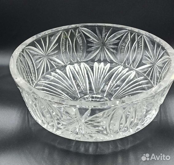 Ваза хрустальная