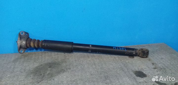 Амортизатор задний левыйправый Skoda Rapid