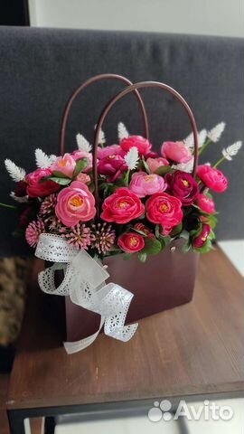 Для интерьера из сухоцветов и искусственных цветов