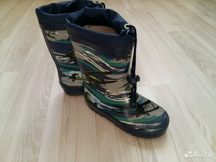 Резиновые сапоги