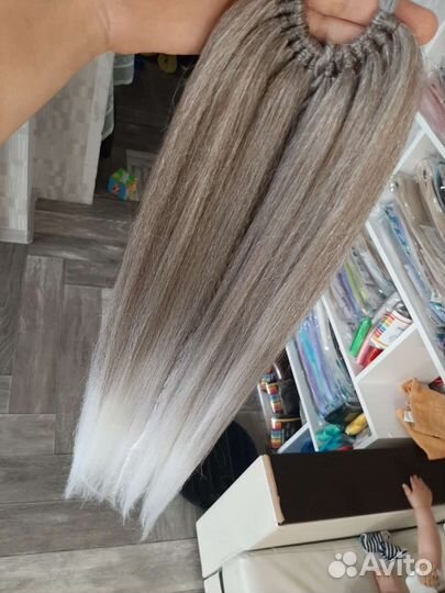 Хвост шиньон, хвост на резинке