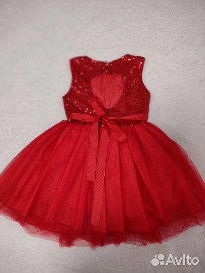 Платье р. 104 нарядное пышное праздничное