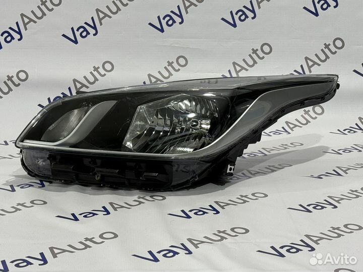 Фара левая Kia Rio 2017-2020