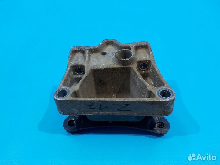 Кронштейн кпп левый volkswagen Golf 6 2008-2013