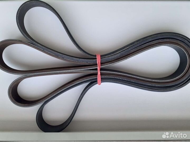 Поликлиновый ремень привода