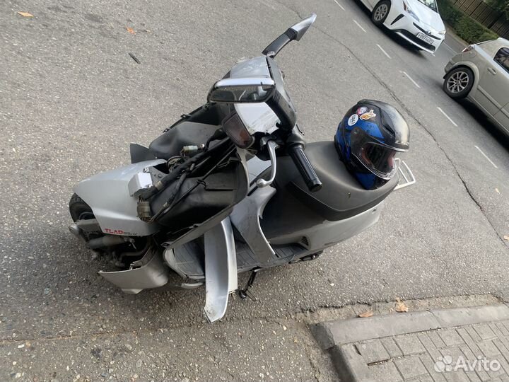 Honda lead 90