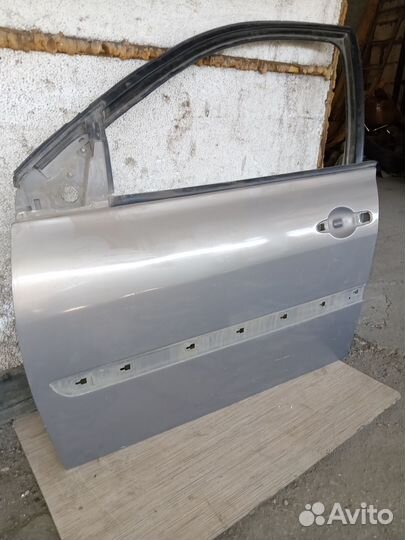 Дверь передняя левая Renault Megane 2