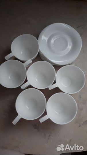 Чашка с блюдцем и пирожковницей набор