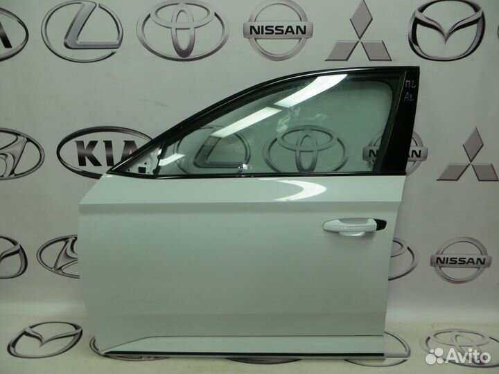 Дверь передняя левая Skoda Superb III