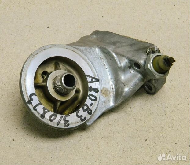 Кронштейн масляного фильтра Audi 80 B3 1.8
