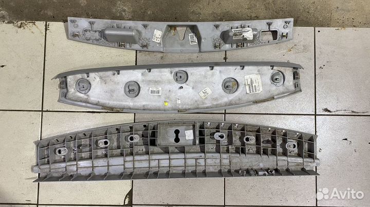 Обшивки багажника Mercedes W164