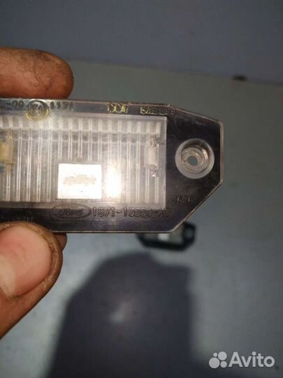 Плафон освещения номера Форд Мондео 3