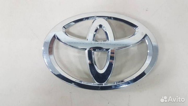 Б/У Эмблема 5314142020 toyota