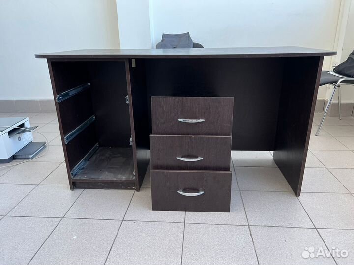 Стол офисный