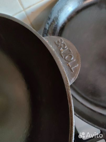 Чугунная сковорода