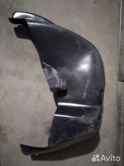 Подкрылок задний правый Renault Logan 2