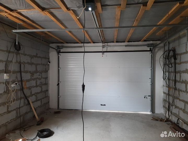 Гаражные ворота автоматические подъемные