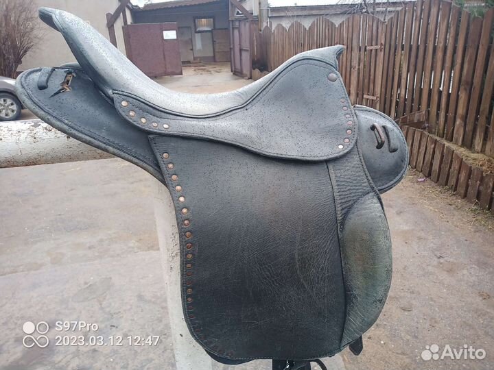 Седло/Амуниция для лошади
