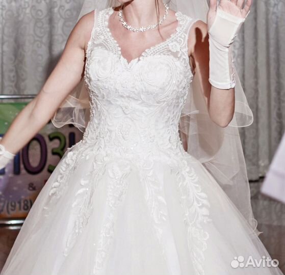 Свадебное платье