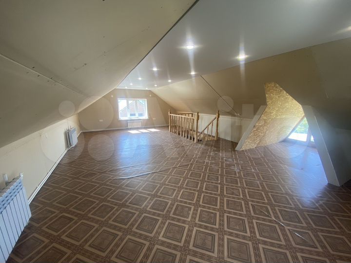 Дом 93,8 м² на участке 8 сот.