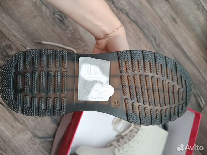 Ботинки женские новые