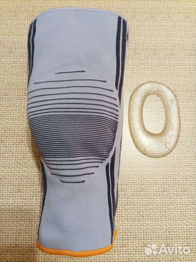 Бандаж на коленный сустав TToman