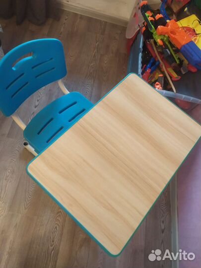 Растущая парта и стул бу