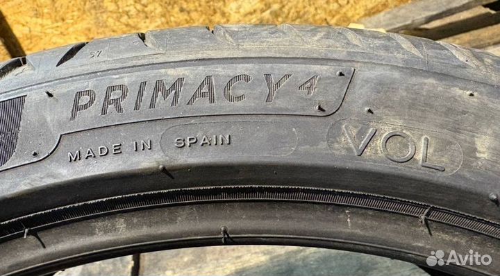 Michelin Primacy 4 235/40 R19