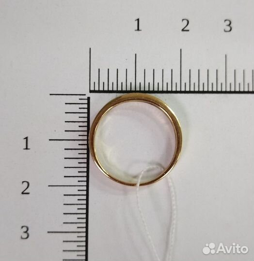 Золотое кольцо с бриллиантом (18900)