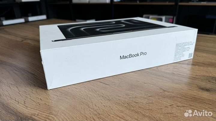 Macbook pro 14 2023 m3 pro/18 новый