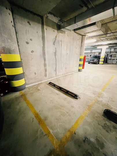 Машиноместо