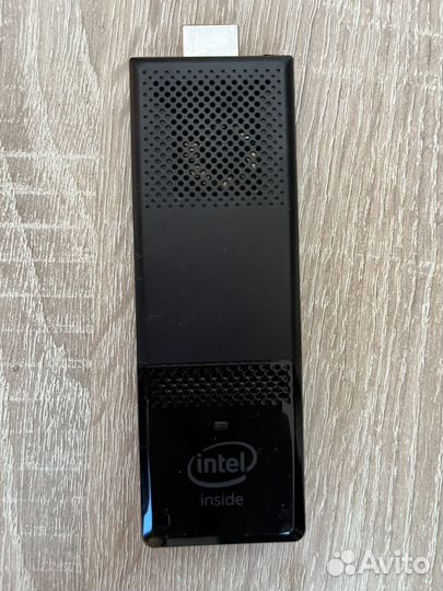 Микрокомпютер Intel Compute Stick