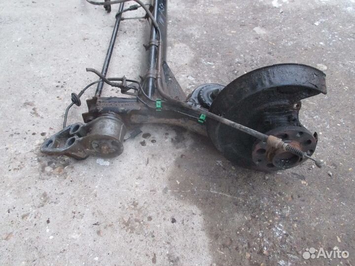 Задняя балка Фольксваген пассат 5 (задний мост)